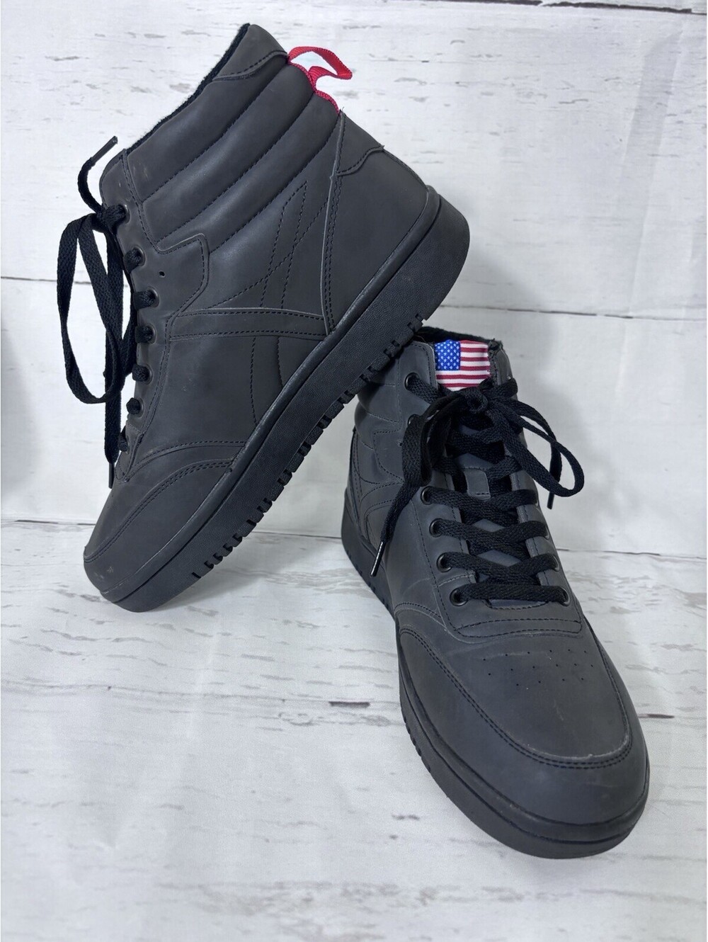 NASA Graphwell Black Hi-Top Sneakers Men’s Sz 8 Astronaut Graphic